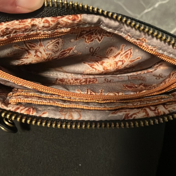 HOBO Leather Wristlet Wallet & Phone - Picture 7 of 8